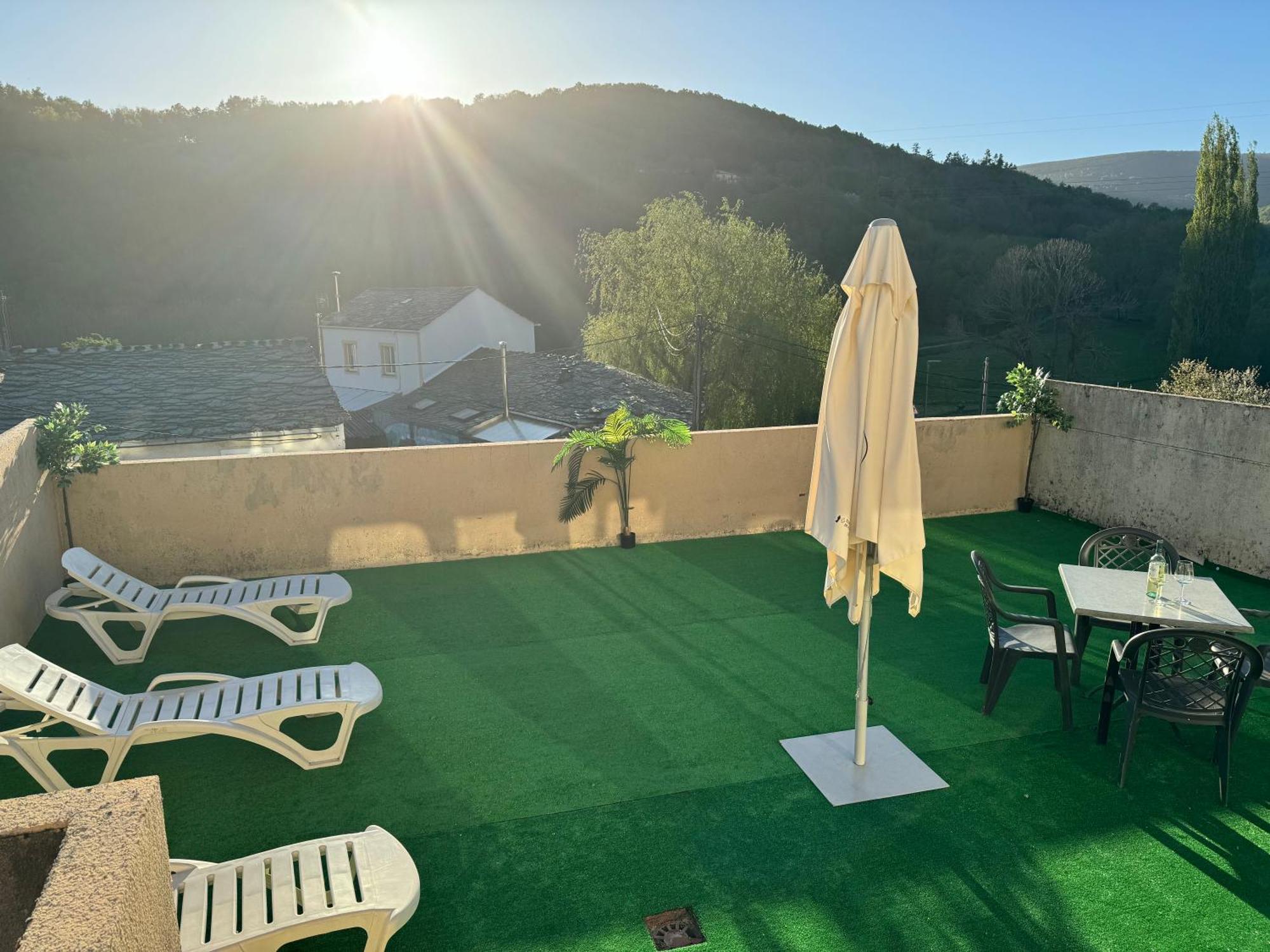 Triacastela Sunset Terrace Apartment Ngoại thất bức ảnh